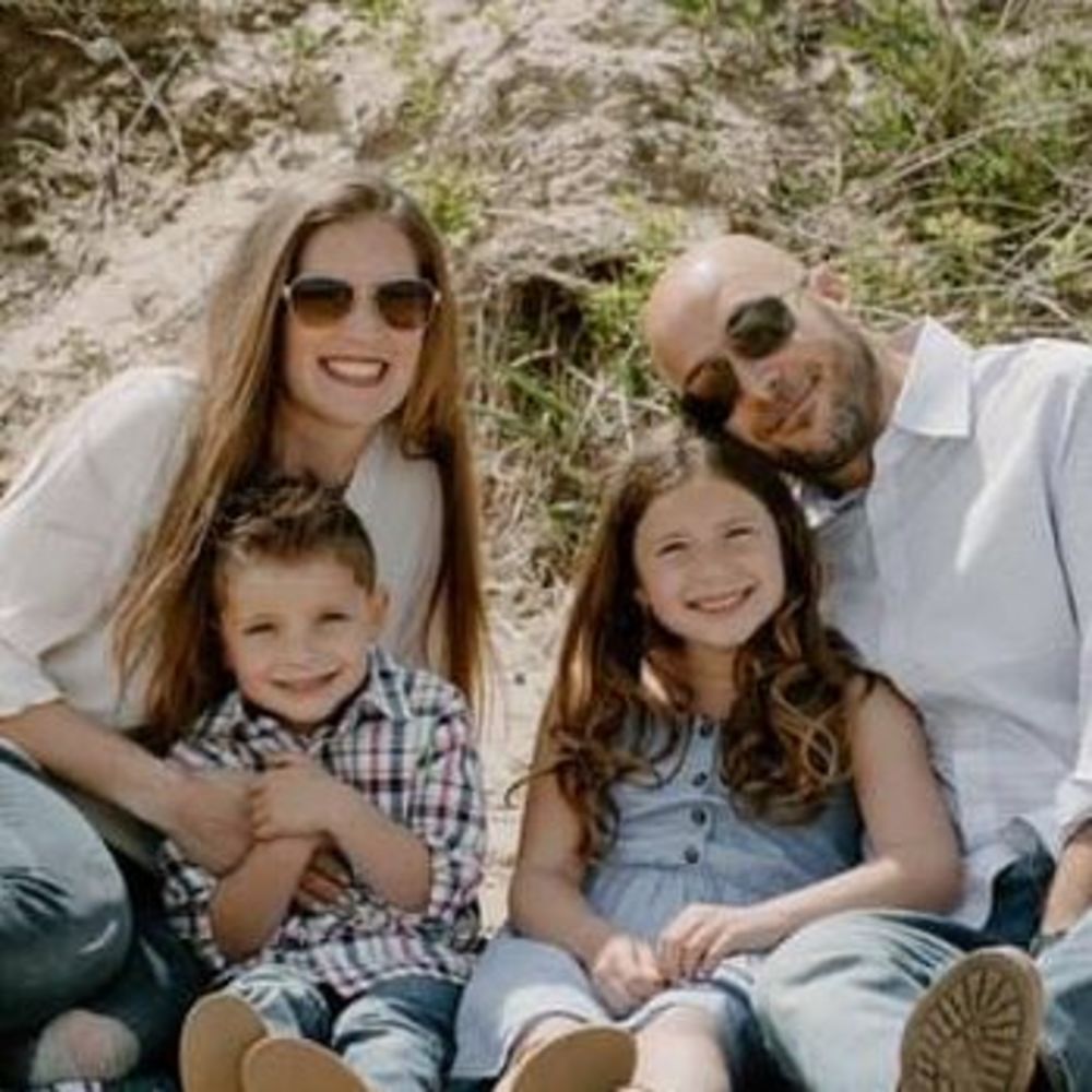 Meet your Posher, Laurie